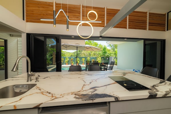 Microwave, oven, stovetop, dishwasher