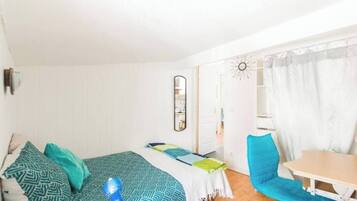 2 slaapkamers, reisbedje, wifi, beddengoed