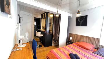 1 slaapkamer, reisbedje, wifi, beddengoed