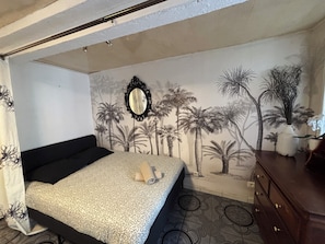 1 bedroom, WiFi, bed sheets