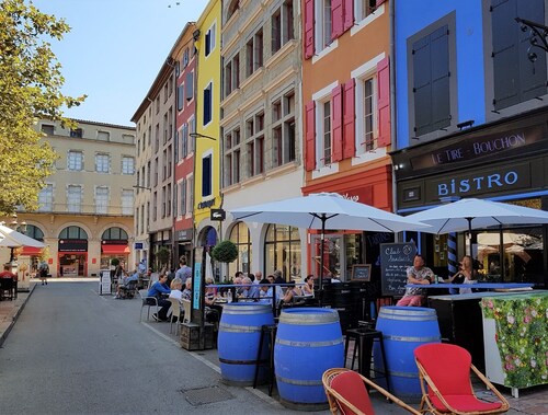 The Countess in the heart of the Bastide.  Carcassonne town center near train station & city center