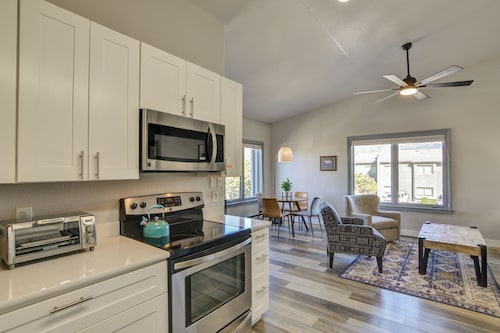 Downtown condo with Mt. Princeton view