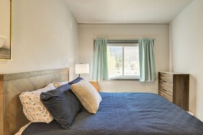 2 Schlafzimmer, Bügeleisen/Bügelbrett, Reisekinderbett, kostenloses WLAN