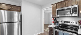 1-Mile to Downtown Clarksville! 2 Comfy Homes!