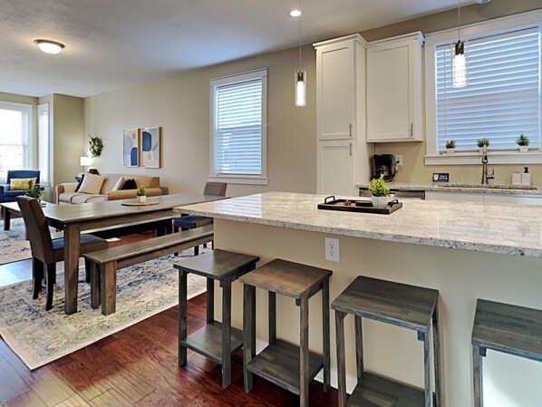 Interior - Mins to Downtown & Raceway! Rookwood Retreat 1 & 2 (Indianapolis)