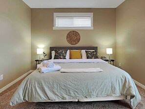 7 bedrooms, desk, iron/ironing board, WiFi