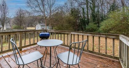 Near Parks, Trails, & Downtown! Raleigh Retreat