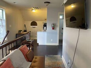 Televisión, oficina