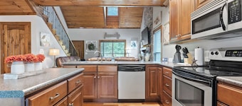 Updated Cabin - Hiwassee Highlife