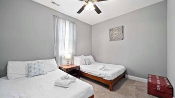 4 chambres, bureau, fer et planche à repasser, Wi-Fi