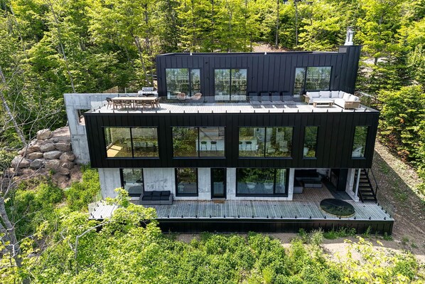 Exterior - The Föss, River, Sauna & Spa (Petite-Rivière-Saint-François)