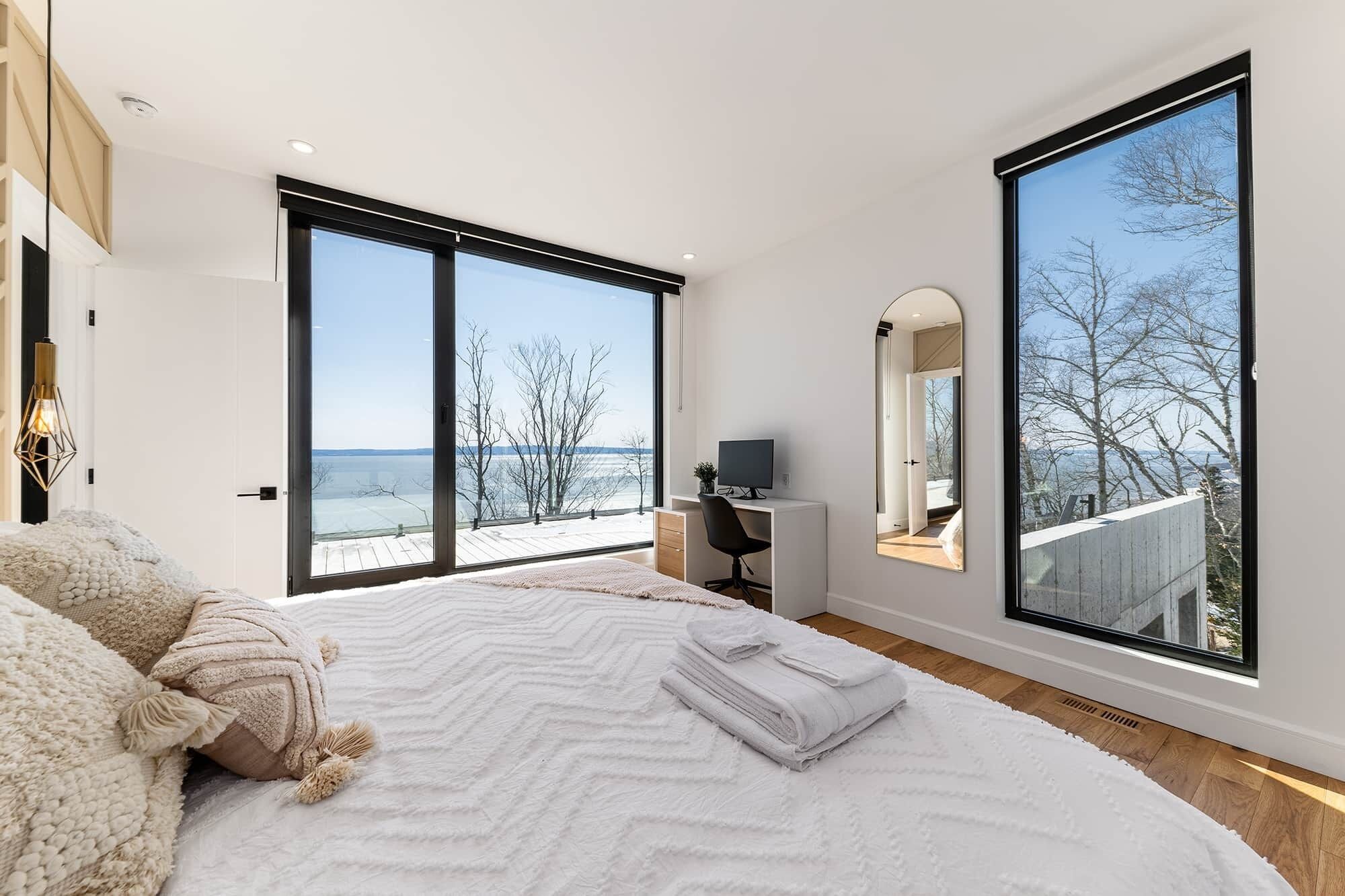 4 chambres, fer et planche à repasser, Wi-Fi, draps fournis