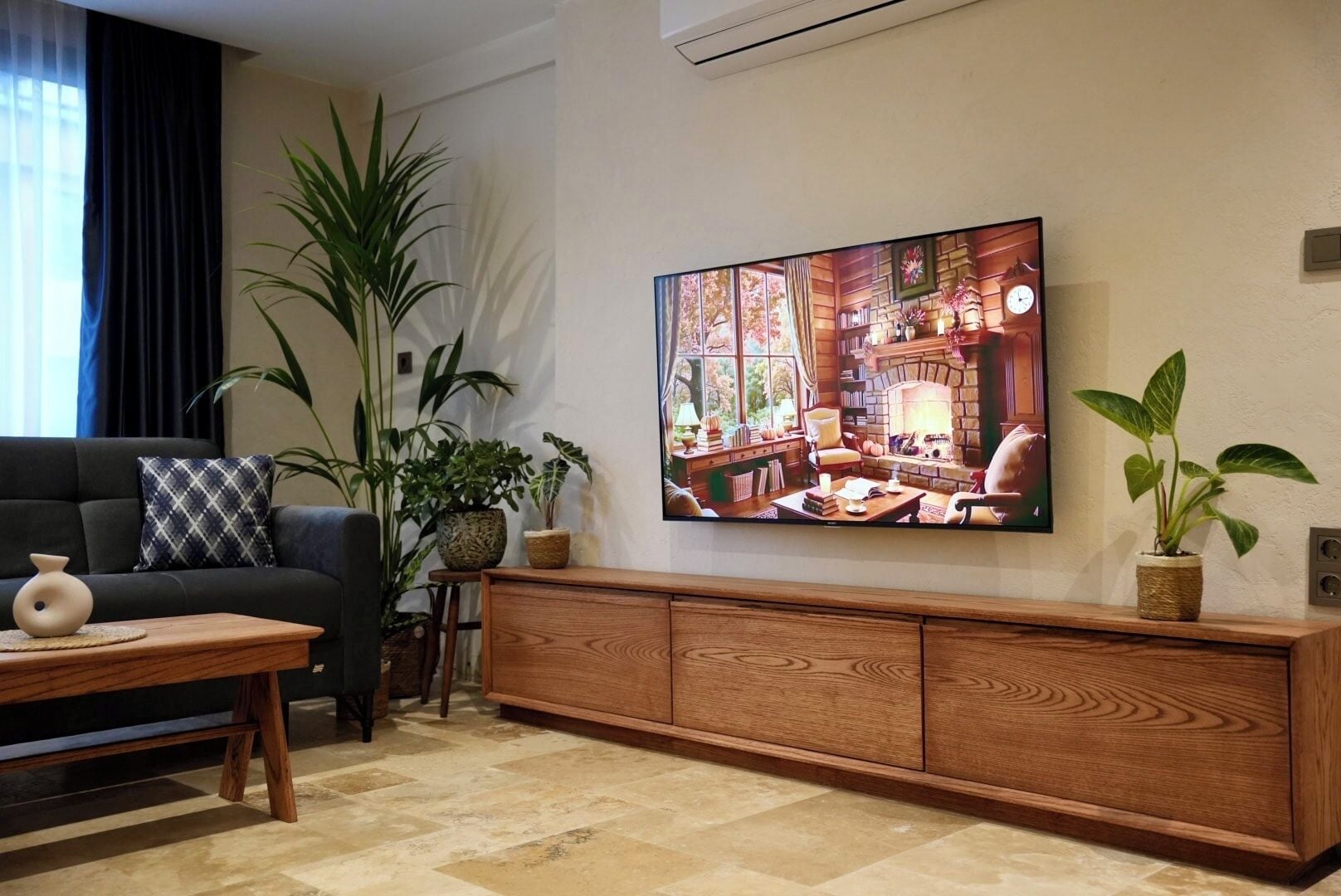 54-吋智慧型電視，提供數位頻道