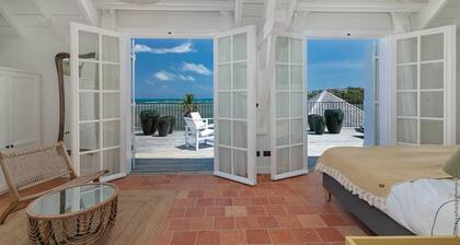 Les Frangipaniers, villa d 'exception avec piscine et accĂšs mer direct Ă la mer