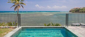 Les Frangipaniers, exceptional villa with swimming pool and direct sea access