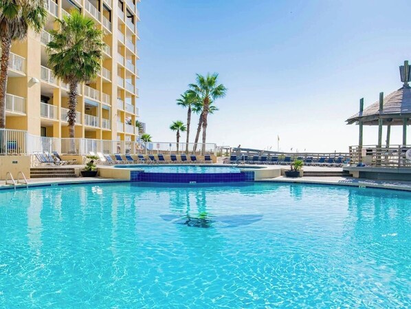 Innenpool, beheizter Pool