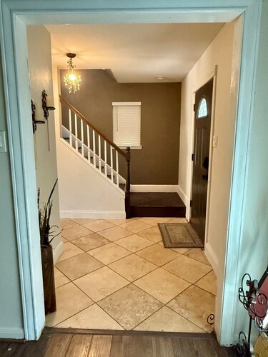 Mid Term Rental | Pet-Friendly w/ Pool Table, Fire Pit & 5 Mi French Quarter