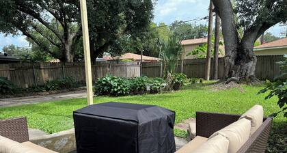 4BR w/ Pool Table & Yard – Pet Friendly!