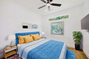 4 bedrooms, desk, free WiFi, bed sheets