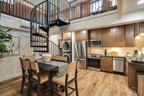 The Luxe Loft-Downtown Jackson