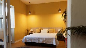 2 habitaciones, tabla de planchar con plancha, wifi y ropa de cama
