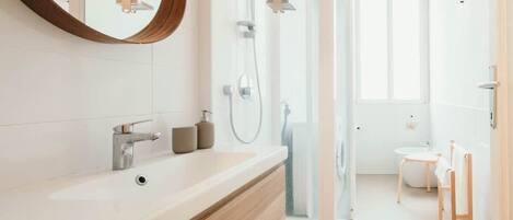 Dusche, Haartrockner