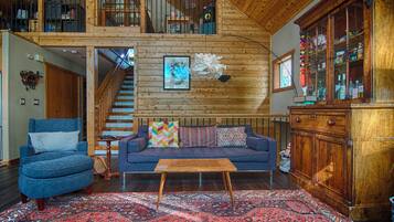 Smart TV, fireplace, computer monitors