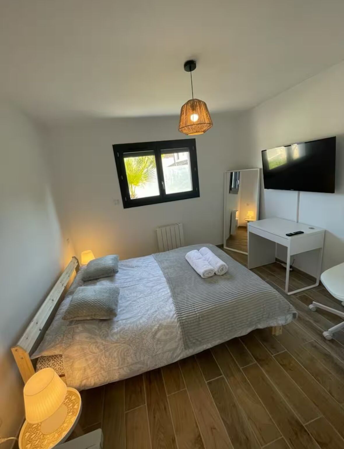 2 bedrooms, WiFi, bed sheets