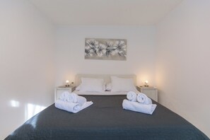 1 bedroom, in-room safe, iron/ironing board, WiFi