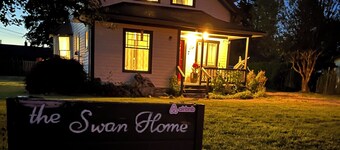 The Swan House - Official Twilight Stay in Forks, WA - Olympic National Park 
