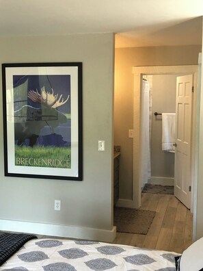 3 bedrooms, iron/ironing board, WiFi, bed sheets - Silverthorne Mountain House (Silverthorne)