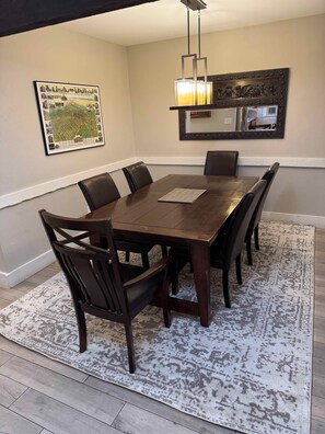 Dining - Silverthorne Mountain House (Silverthorne)