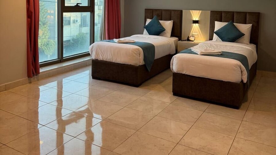 Al - Amer Palace Hotel