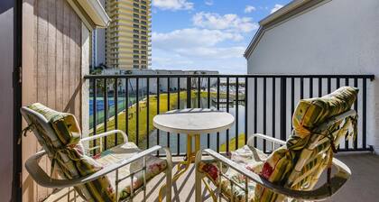 Sugar Beach A6-Lovely 4 bedroom 3 bath Condo. Sleeps 11.