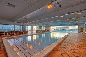 Inomhuspool och uppvärmd pool