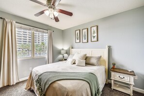 3 chambres, fer et planche à repasser, Wi-Fi gratuit, draps fournis