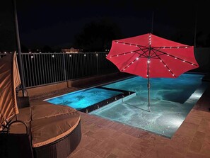 Piscina all'aperto, una piscina riscaldata