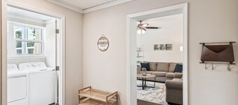 Blue Cove Retreat - 3 Bedroom w/Private Pool.  Sleeps 6.  Quiet Community, Close to Fishing Marinas.