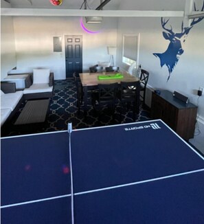 Spielezimmer
