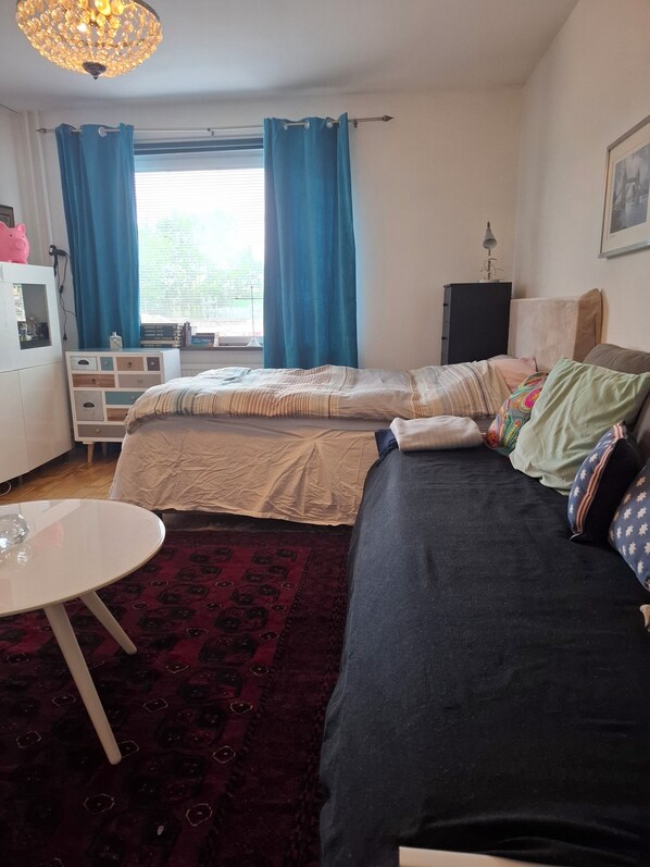 1 chambre, fer et planche à repasser, Wi-Fi, draps fournis