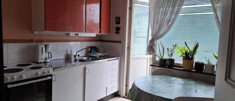 Oven