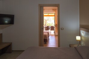 2 chambres, fer et planche à repasser, Wi-Fi, literie fournie