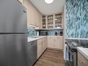 Fridge, microwave, dishwasher, coffee/tea maker