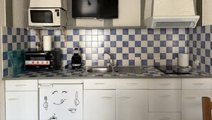 Private kitchen - 1-room cottage for 3 people with terrace near the beach in Mimizan (MIMIZAN PLAGE)