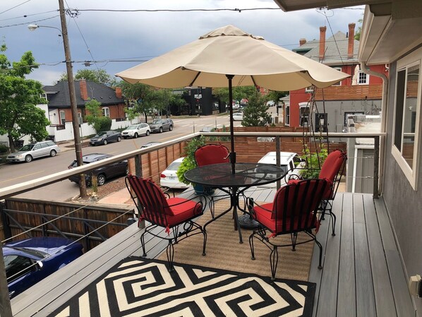 Outdoor dining - Charming cottage in Denver, near Broadway and the Baker district (Denver)