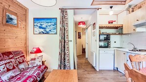 Unclassified image, 5 of 37, button - Le Balcon des Brevières by Interhome (Tignes)