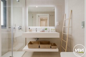 Bathroom - Casa la Perla | Sea & Golf View - Bbq (La Cala de Mijas)