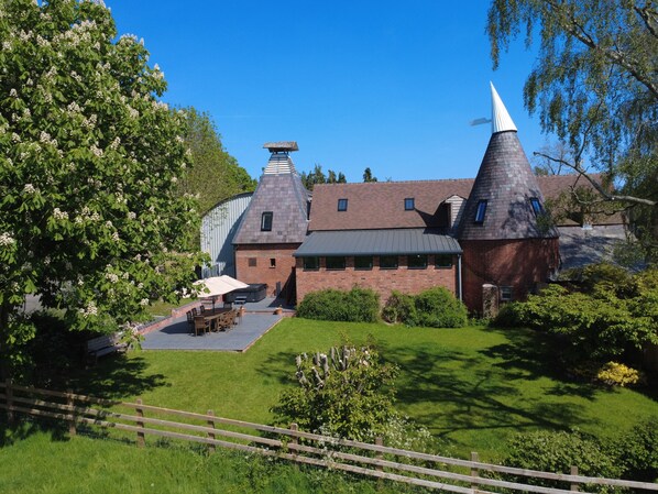 Overnatningsstedets område