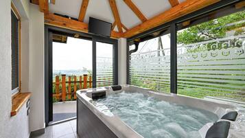 Bain à remous intérieur