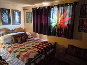 2 makuuhuonetta, silitysrauta/-lauta, Wi-Fi, vuodevaatteet